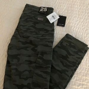 Joe’s Jeans Skinny Ankle Camo